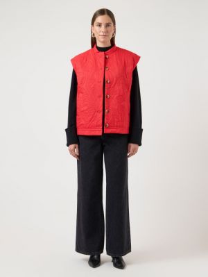 26040380 fiery red