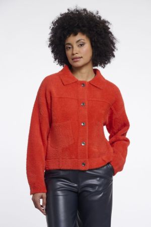 luminous red